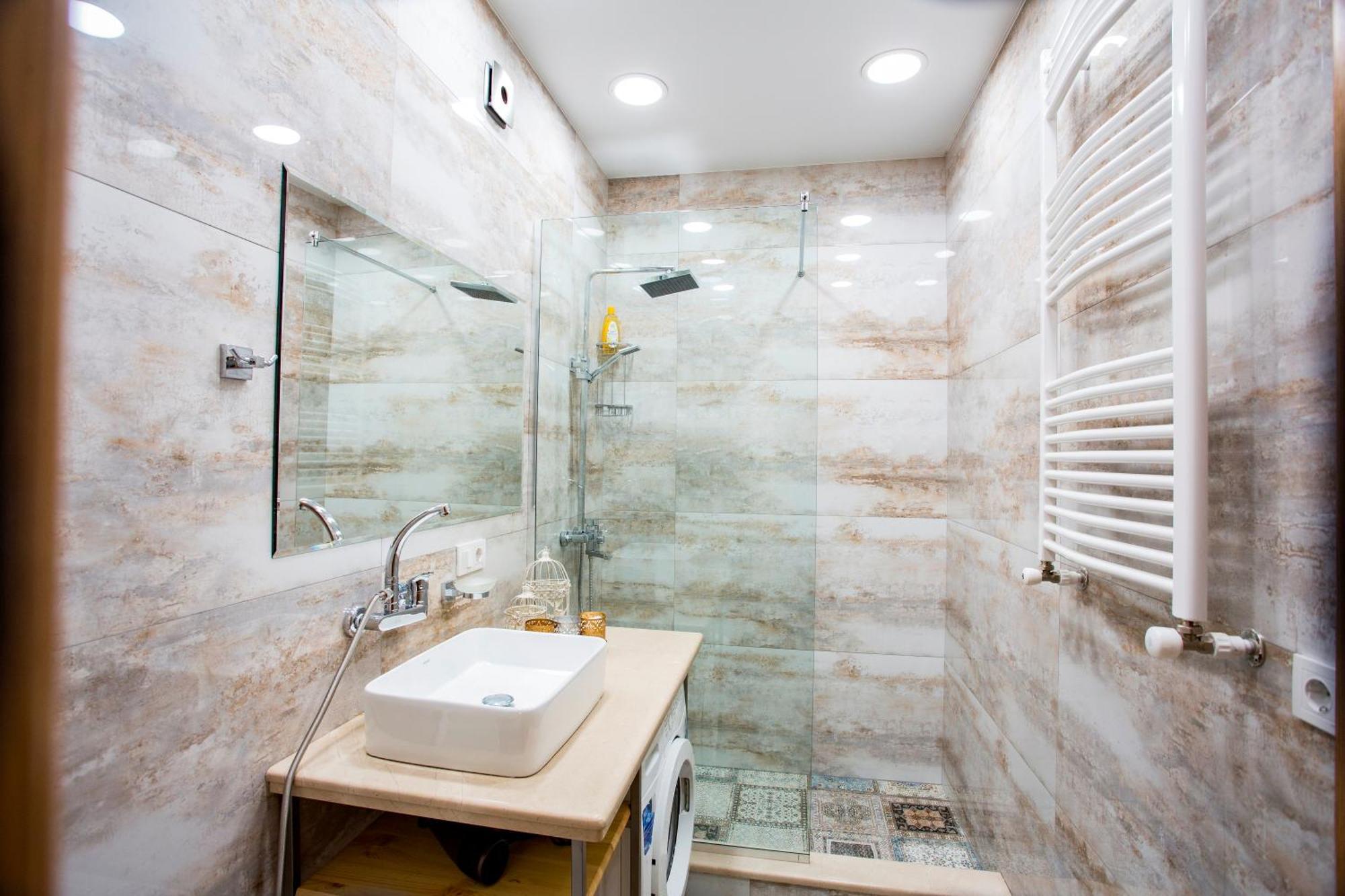 Yellow Apartment In Avlabari Тбілісі Екстер'єр фото